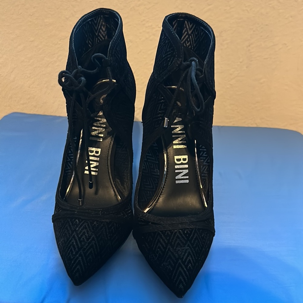 Like New Gianni Bini Booties Black Sz 9